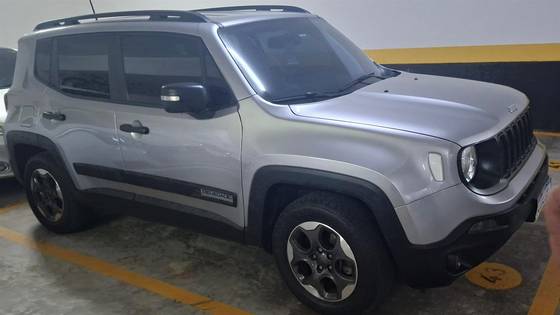 JEEP RENEGADE 1.8 16V FLEX 4P AUTOMÁTICO JEEP RENEGADE 1.8 16V FLEX 4P AUTOMÁTICO